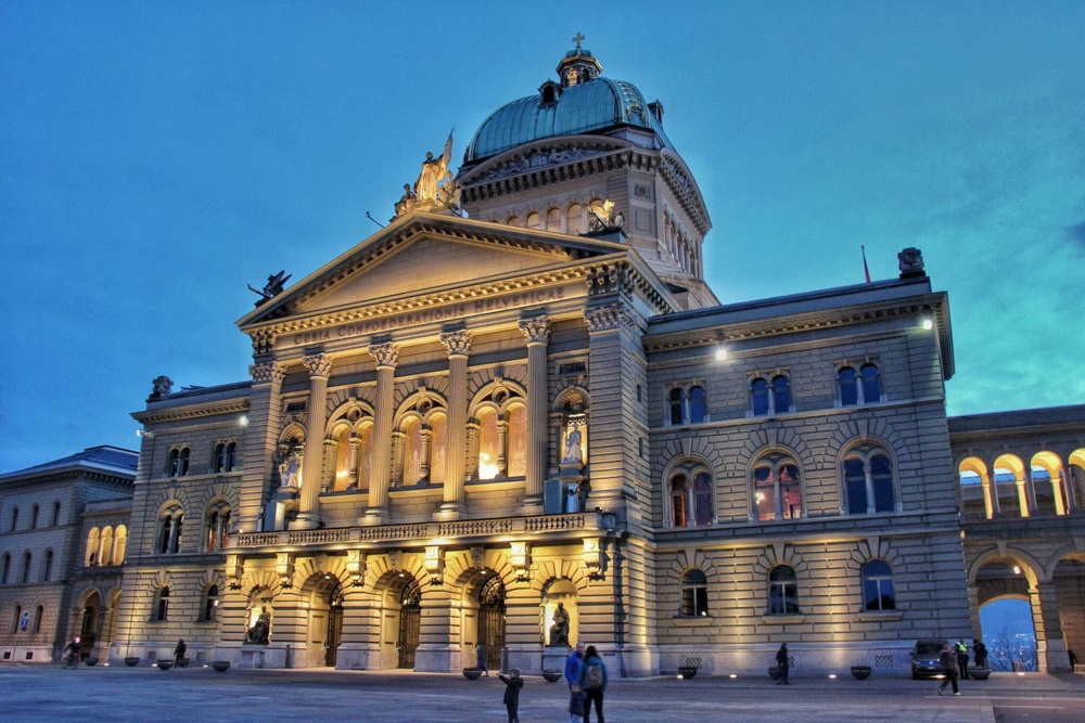 Bundeshaus in der Dämmerung